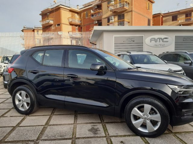 VOLVO XC40 D3 Geartronic R-design Immagine 2