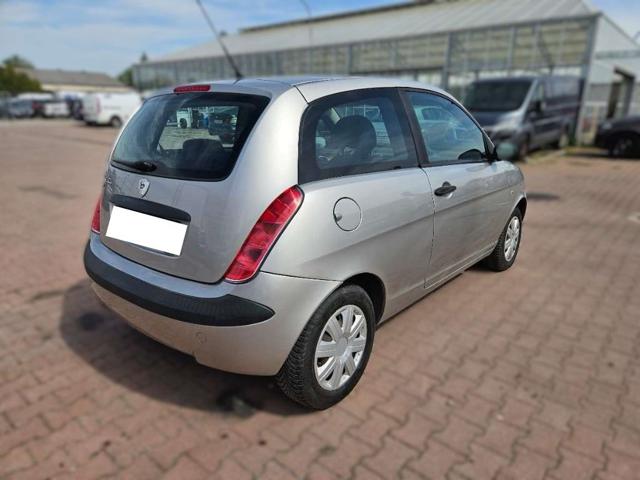 LANCIA Ypsilon 1.3 MJT 75 CV Immagine 2