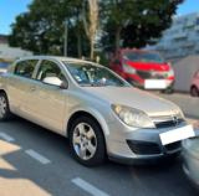 OPEL Astra 1.7 CDTI 110 CV 5 porte Immagine 1