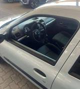 RENAULT Clio 1.2 16V