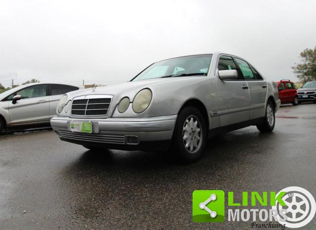 MERCEDES-BENZ E 200 cat Elegance Immagine 1