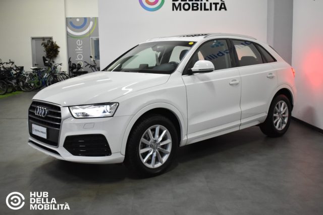 AUDI Q3 2.0 TDI 150 CV S tronic Business Immagine 2