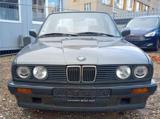 BMW 318 i 4 porte