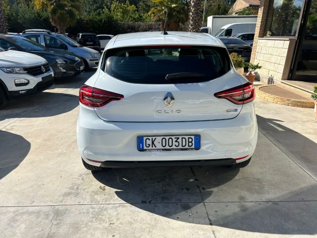 RENAULT Clio Full Hybrid E-Tech 140 CV Immagine 4