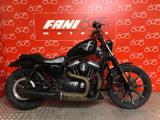 HARLEY-DAVIDSON 883 Iron XL