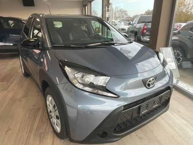 TOYOTA Aygo X 1.0 VVT-i 72 CV 5 porte Active Immagine 3