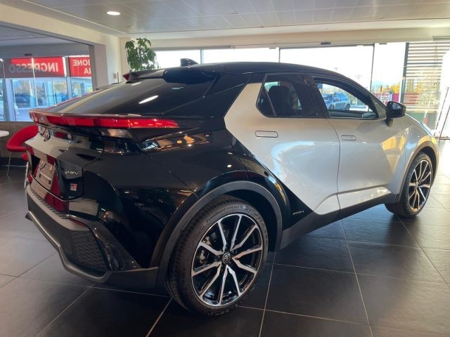 TOYOTA C-HR 1.8 HEV Active Immagine 2