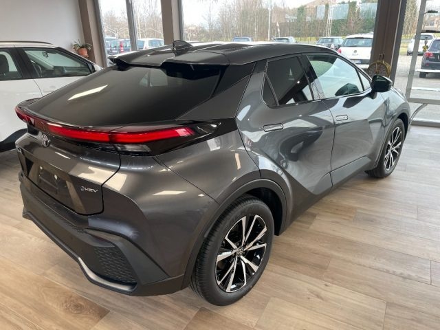 TOYOTA C-HR 1.8 HEV Lounge Immagine 3