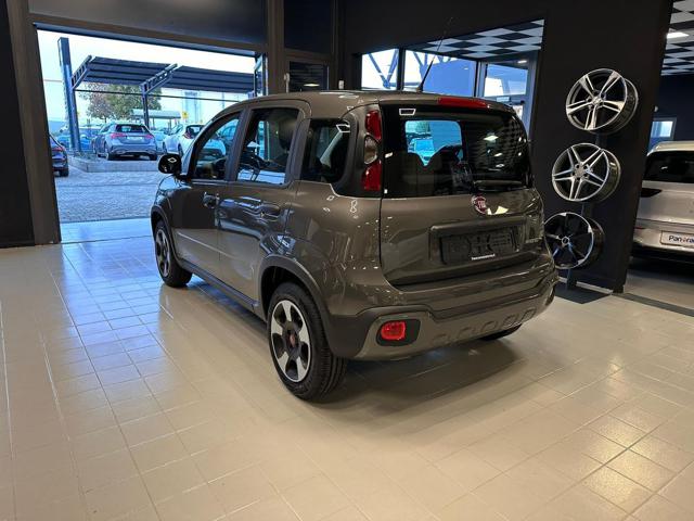 FIAT Panda 1.0 FireFly S&S Hybrid City Cross Immagine 3