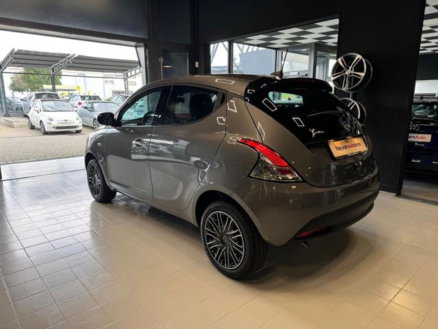 LANCIA Ypsilon 1.0 FireFly 5 porte S&S Hybrid Platino Immagine 3