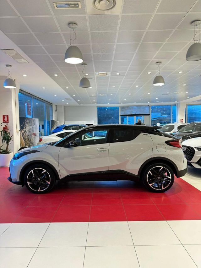 TOYOTA C-HR 1.8 Hybrid E-CVT GR Sport Immagine 1