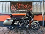 HARLEY-DAVIDSON FLHX Street Glide 103