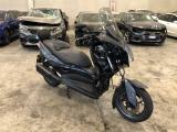 YAMAHA X-MAX 300 *VA IN MOTO*