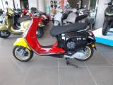 VESPA Primavera 125 Disney Mickey Mouse Edition by