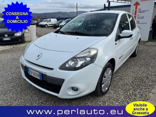 RENAULT Clio Bianco pastello