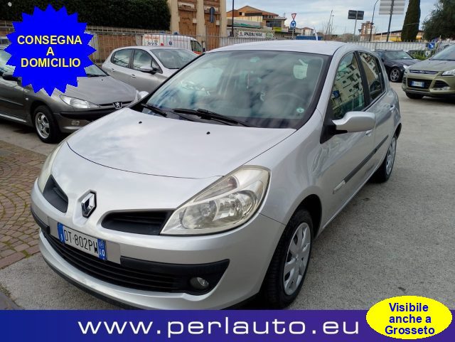 RENAULT Clio Argento pastello