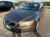 VOLVO V70 2.4 D Kinetic