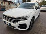 VOLKSWAGEN Touareg 3.0 V6 TDI 286 CV SCR R line