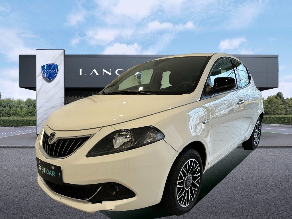 LANCIA Ypsilon 1.0 FireFly 5 porte S&S Hybrid Platino Ibrida usato