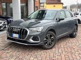 AUDI Q3 40 TDI quattro S tronic Business Advanced