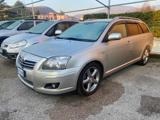 TOYOTA Avensis 2.2 D-Cat 16V Station Wagon