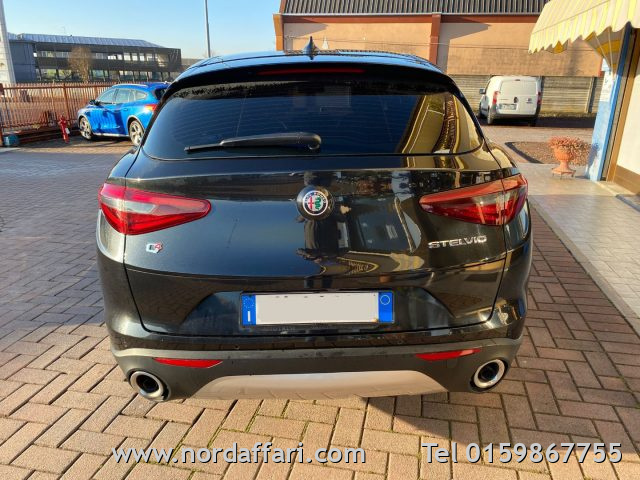 ALFA ROMEO Stelvio - foto: 2