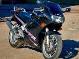 HONDA VFR 750 F iscritta asi + 3 bauletti Givi