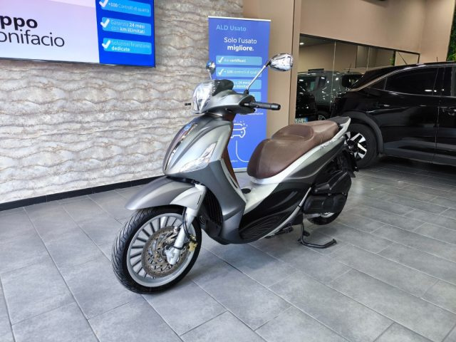 PIAGGIO Beverly 300 i.e. Verde pastello