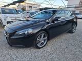 VOLVO V40 D2 Geartronic Momentum