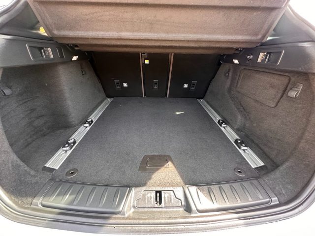 JAGUAR F-PACE 2.0 D 180 CV AWD AUT. PORTFOLIO  - foto 12