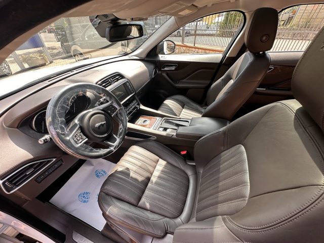 JAGUAR F-PACE 2.0 D 180 CV AWD AUT. PORTFOLIO  - foto 10