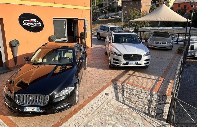 JAGUAR F-PACE 2.0 D 180 CV AWD AUT. PORTFOLIO  - foto 24