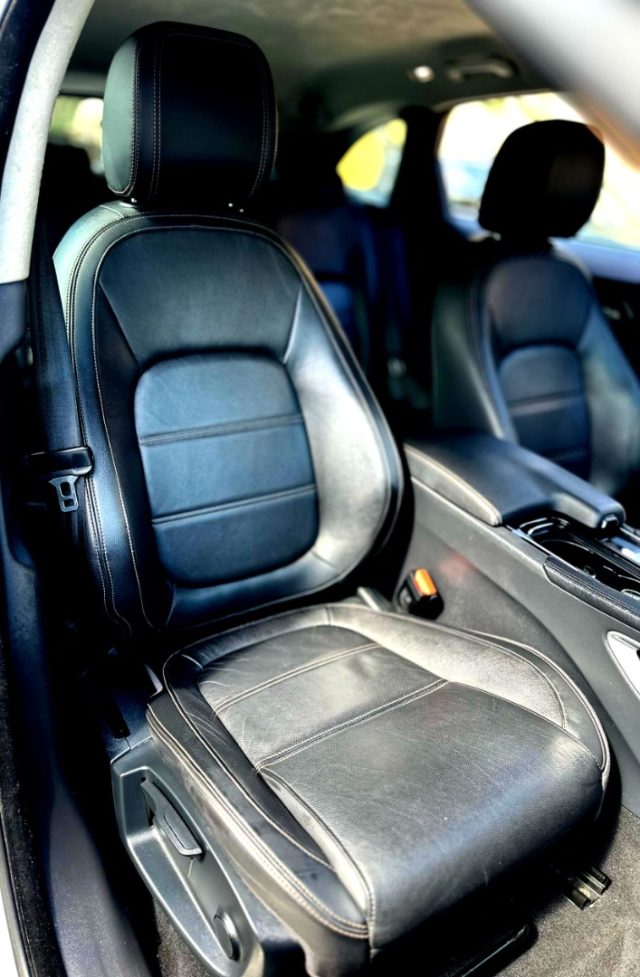 JAGUAR F-PACE 2.0 D 180 CV AWD AUT. PORTFOLIO  - foto 45