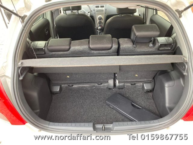 TOYOTA Yaris - foto: 15