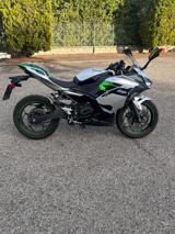 KAWASAKI NINJA e-1 125