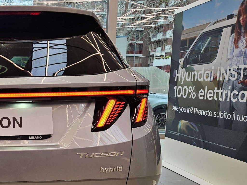 HYUNDAI Tucson 1.6 HEV FULL HYBRID EXCELLENCE KM0