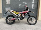 HUSQVARNA TE 449 .