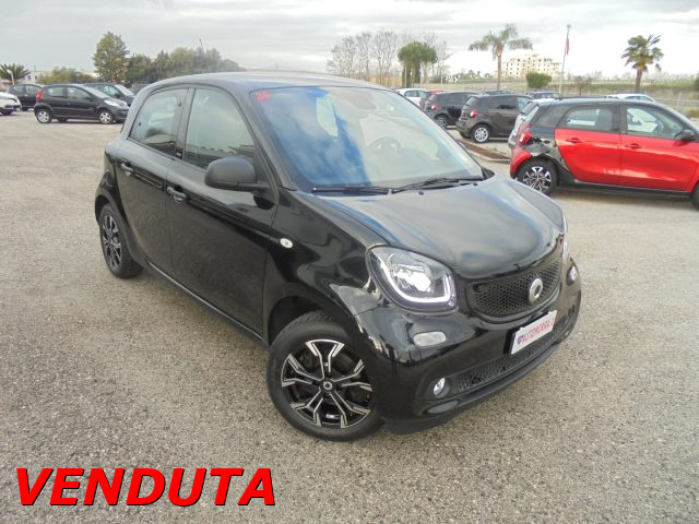 SMART ForFour Nero metallizzato
