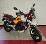 MOTO GUZZI V85 TT EVOCATIVE GRAPHICS