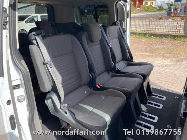 FORD Tourneo Custom - foto: 22
