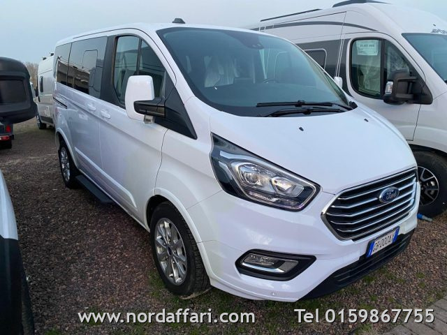 FORD Tourneo Custom - foto: 16