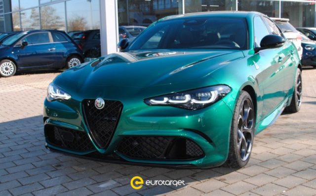 alfa romeo giulia 2.9 v6 bi-turbo at8 quadrifoglio