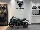 TRIUMPH Daytona 660 .