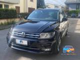 VOLKSWAGEN Tiguan Rline