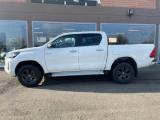 TOYOTA Hilux 2.4 D-4D A/T 4WD 4 porte Double Cab Lounge