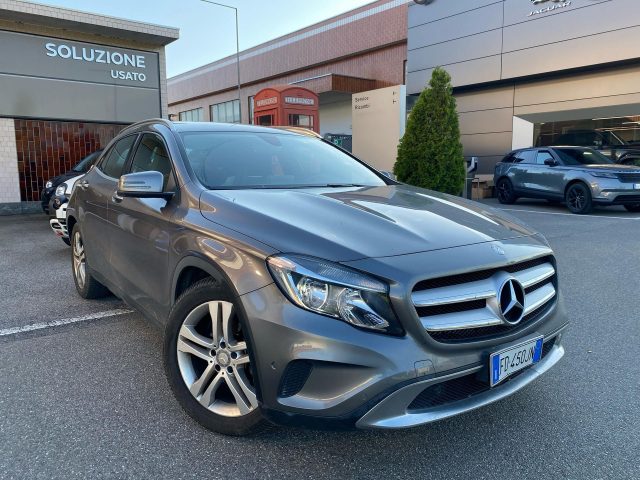 MERCEDES-BENZ GLA 200 Grigio metallizzato
