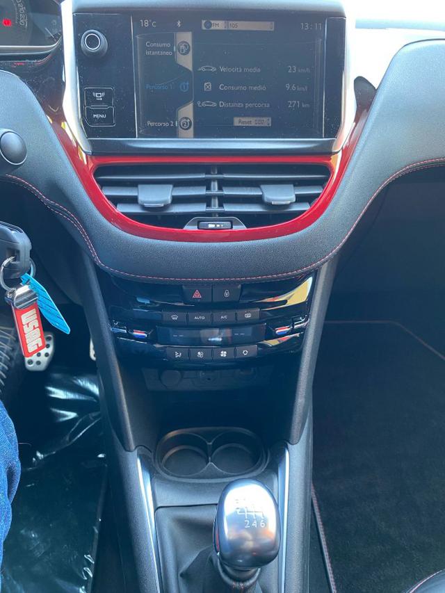 PEUGEOT 208 - foto: 11