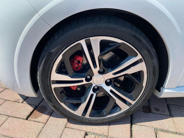 PEUGEOT 208 - foto: 9