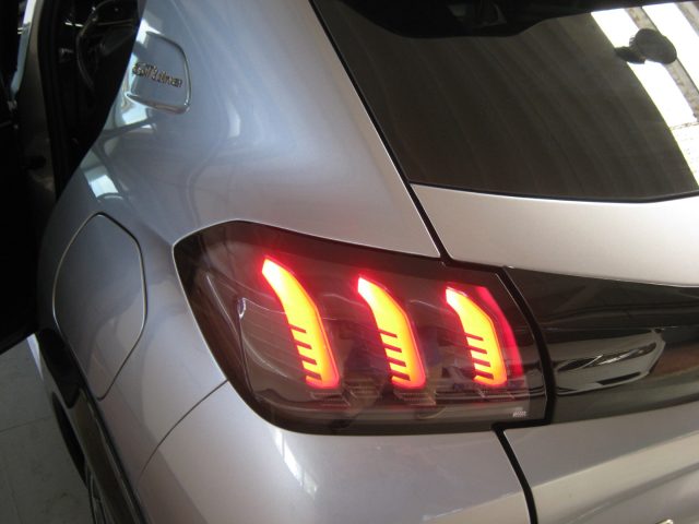 PEUGEOT 208 PURETECH 100 STOP&START EAT8 5 P - foto 32