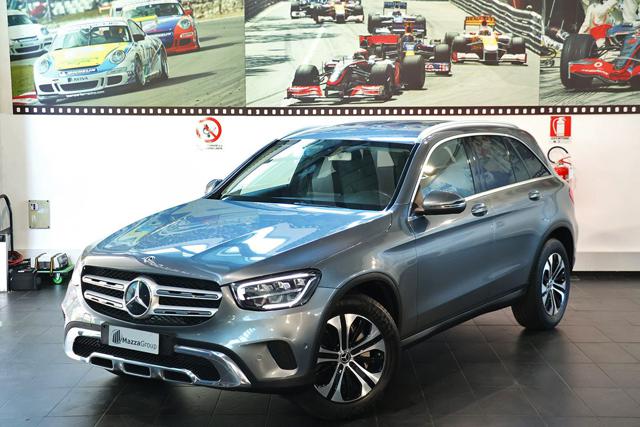 MERCEDES-BENZ GLC 220 Grigio Selenite metallizzato
